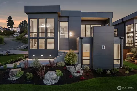 1422 Sequalish St, Steilacoom, WA 98388