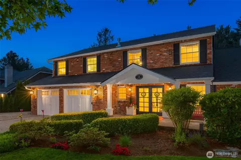 2 Tulalip Ky, Bellevue, WA 98006