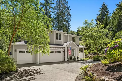 13424 N Madison Ave NE, Bainbridge Island, WA 98110