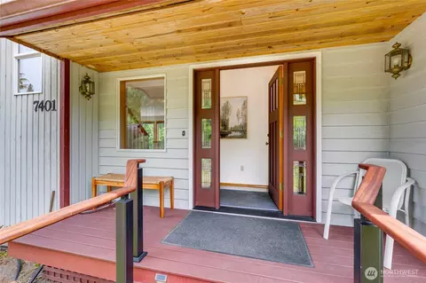 7401 E Heather Way, Everett, WA 98203 photo 2