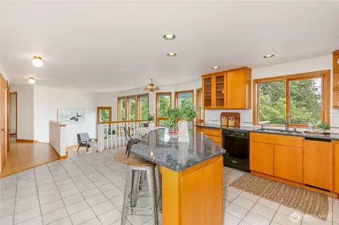 7401 E Heather Way, Everett, WA 98203 photo 8