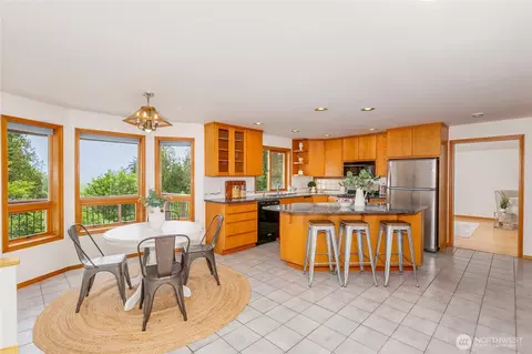 7401 E Heather Way, Everett, WA 98203 photo 9