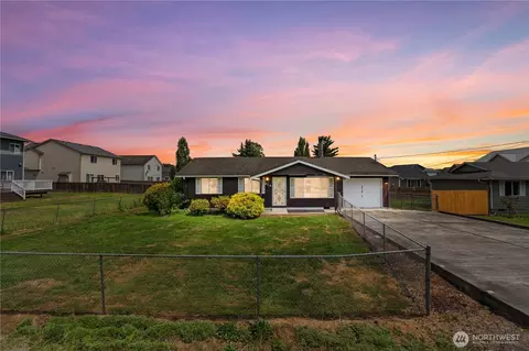 214 Tacoma Blvd N, Pacific, WA 98047
