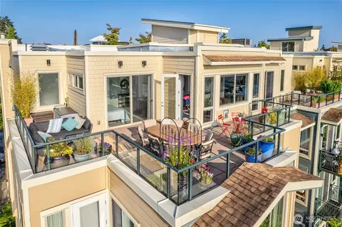 6801 Greenwood Ave N #403, Seattle, WA 98103