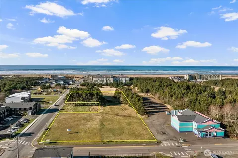 300 W Sid Snyder Dr, Long Beach, WA 98631