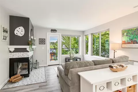 29 Etruria St #B505, Seattle, WA 98109