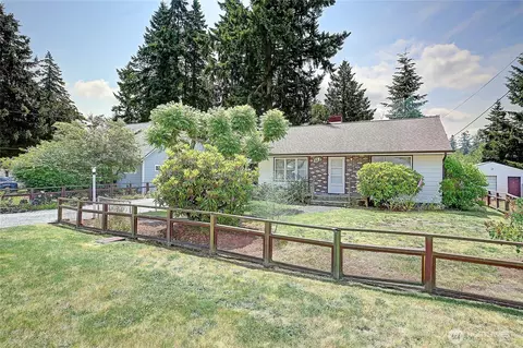 Exterior - 414 Morgan Rd, Everett, WA 98203 photo 11 of 15
