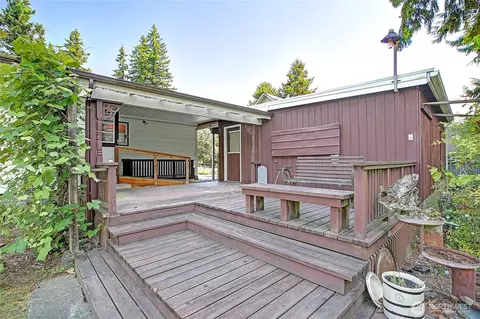 Exterior - 414 Morgan Rd, Everett, WA 98203 photo 4 of 15