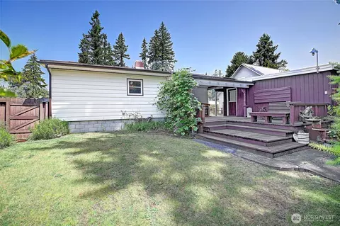Exterior - 414 Morgan Rd, Everett, WA 98203 photo 5 of 15