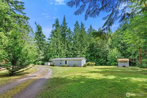 926 NE Genes Ln, Poulsbo, WA 98370