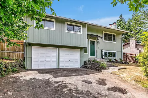 46 Ira Light St, Steilacoom, WA 98388