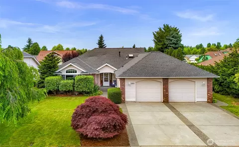 202 E Sunrise Dr, Lynden, WA 98264