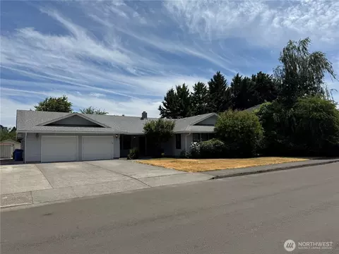 8911 NE 32nd Ave, Vancouver, WA 98665