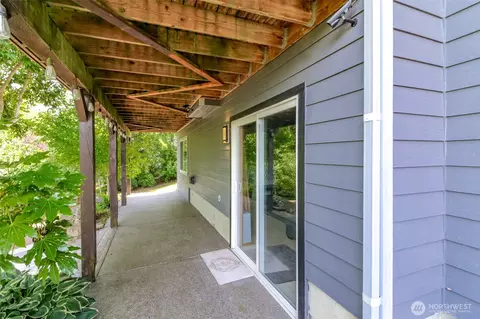 Exterior - 15205 197th St E, Orting, WA 98360 photo 5 of 8