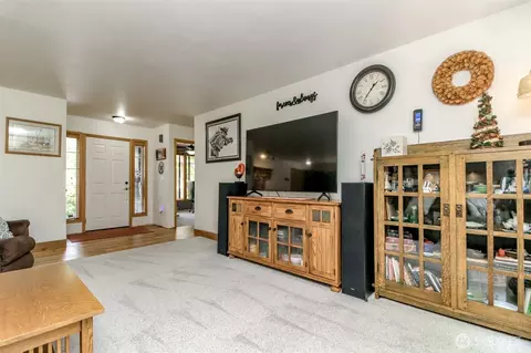 Entry Way - 15205 197th St E, Orting, WA 98360 photo 2 of 2