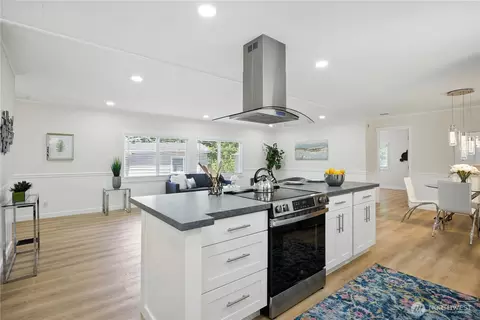 17224 Woodcrest Dr NE, Bothell, WA 98011 photo 8