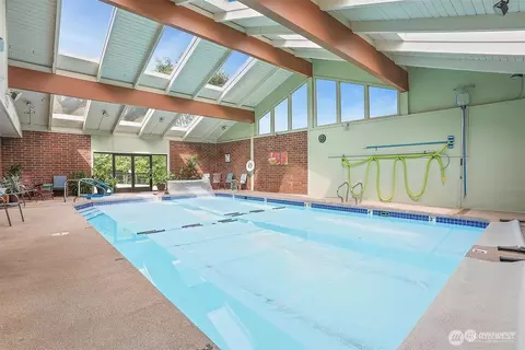 17224 Woodcrest Dr NE, Bothell, WA 98011 photo 28