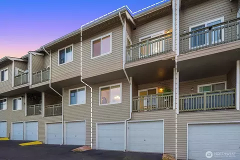 901 E Marine View Dr #106, Everett, WA 98201 photo 3