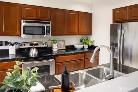 901 E Marine View Dr #106, Everett, WA 98201 photo 15