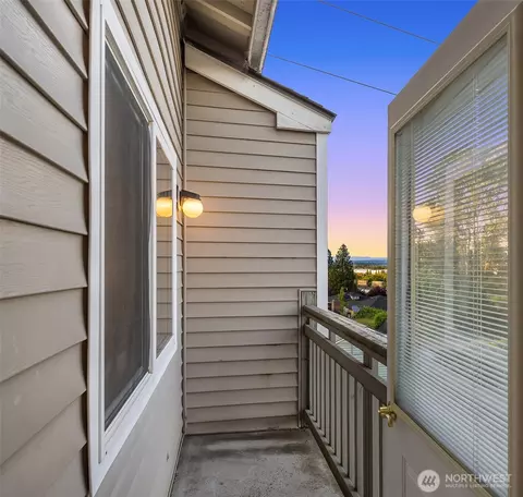 901 E Marine View Dr #106, Everett, WA 98201 photo 28