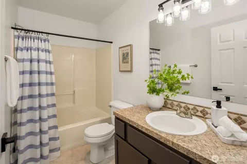 901 E Marine View Dr #106, Everett, WA 98201 photo 25