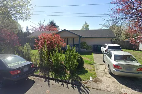 1207 316th St, Federal Way, WA 98023