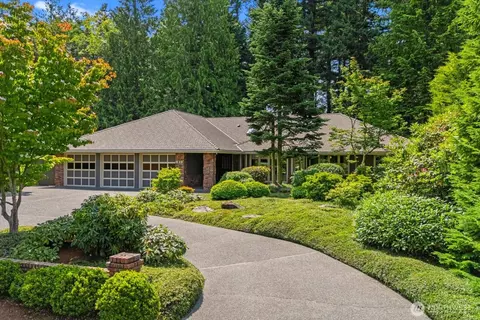 439 NW 162nd St, Shoreline, WA 98177
