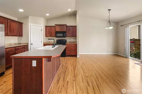 18520 12th Ave E, Spanaway, WA 98387 photo 6