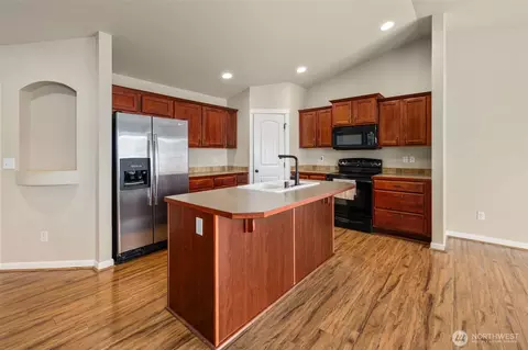 18520 12th Ave E, Spanaway, WA 98387 photo 5