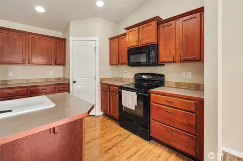 18520 12th Ave E, Spanaway, WA 98387 photo 9