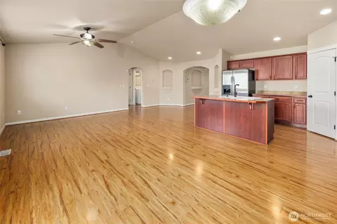 18520 12th Ave E, Spanaway, WA 98387 photo 8