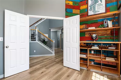 Entry Way - 11506 40th Dr SE, Everett, WA 98208 photo 2 of 2