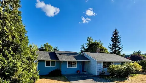 627 Second St, Langley, WA 98260