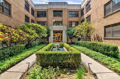 519 W Roy St #211, Seattle, WA 98119