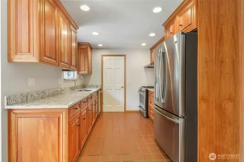 832 Birch St, Edmonds, WA 98020 photo 9