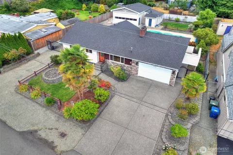 832 Birch St, Edmonds, WA 98020 photo 4