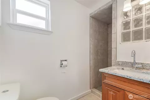 832 Birch St, Edmonds, WA 98020 photo 23