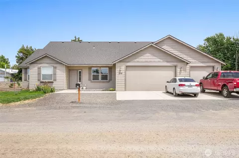 316 S Walnut Ave, Warden, WA 98857