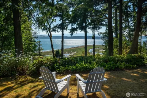 40751 Foulweather Bluff Rd NE, Hansville, WA 98340