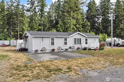 14615 Lawrence Lake Rd SE, Yelm, WA 98597