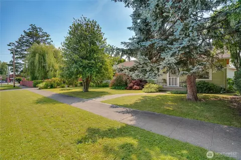 1048 Pioneer St, Enumclaw, WA 98022 photo 35