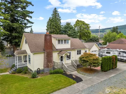501 Bennett St, Sedro Woolley, WA 98284
