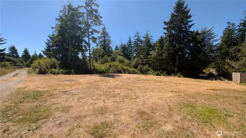 2803 219th St, Ocean Park, WA 98640