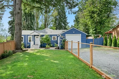 20055 25th Ave NE, Shoreline, WA 98155