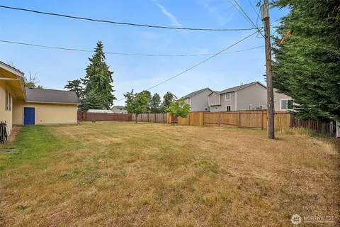 Exterior - 1815 181st St E, Spanaway, WA 98387 photo 8 of 12