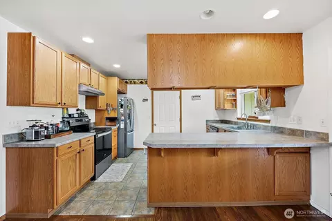 Kitchen - 1815 181st St E, Spanaway, WA 98387 photo 1 of 4