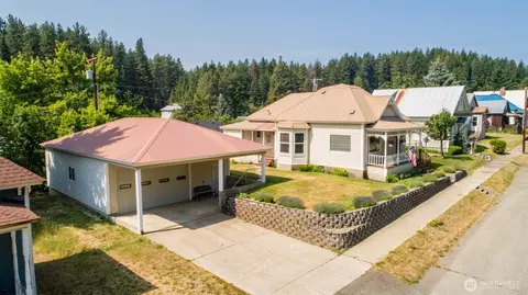 114 4th St, Roslyn, WA 98941