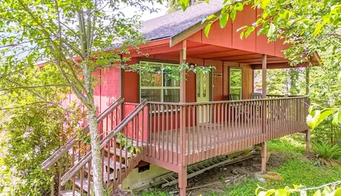 278 Osborn Rd, Ashford, WA 98304