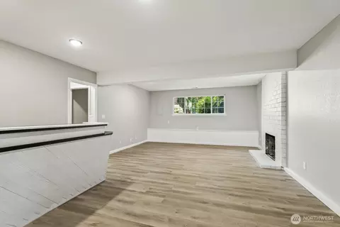 Living - 17212 21st Ave SE, Bothell, WA 98012 photo 4 of 5