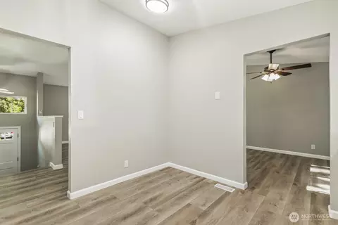 Entry Way - 17212 21st Ave SE, Bothell, WA 98012 photo 2 of 2